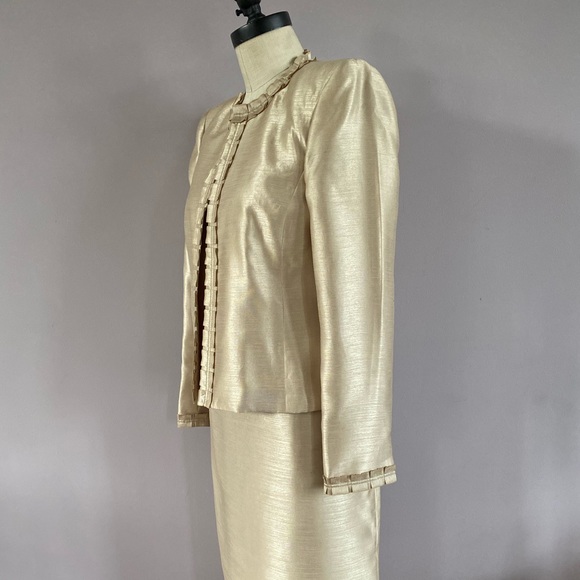 Kasper gold three piece skirt suit - Picture 3 of 11